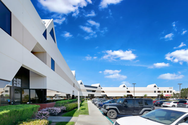 39959 Sierra Hwy, Palmdale, CA 93550