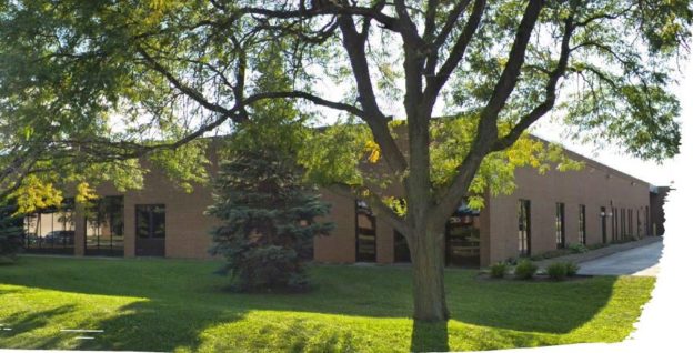 909 E Orchard St, Mundelein, IL 60060