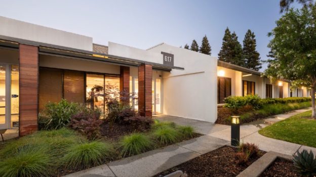 611-617 River Oaks Pky